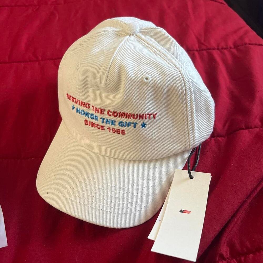 Honor the gift serving the